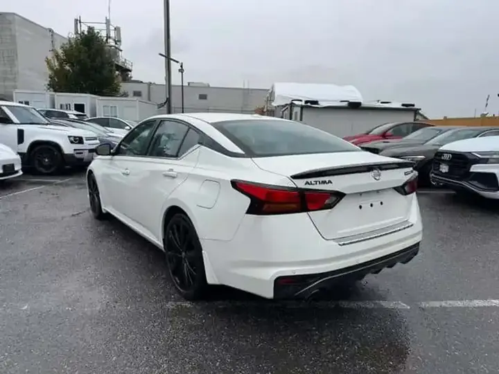 Nissan Altima 2022 photo 4