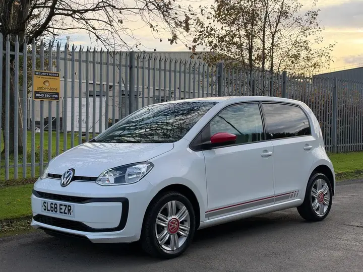 Volkswagen Up 2018 photo 2