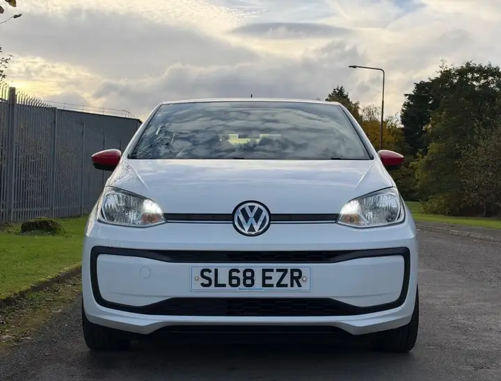 Volkswagen Up 2018 photo 3