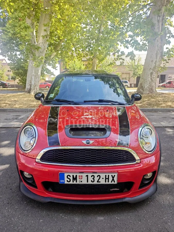 Mini John Cooper Works 2013 photo 5