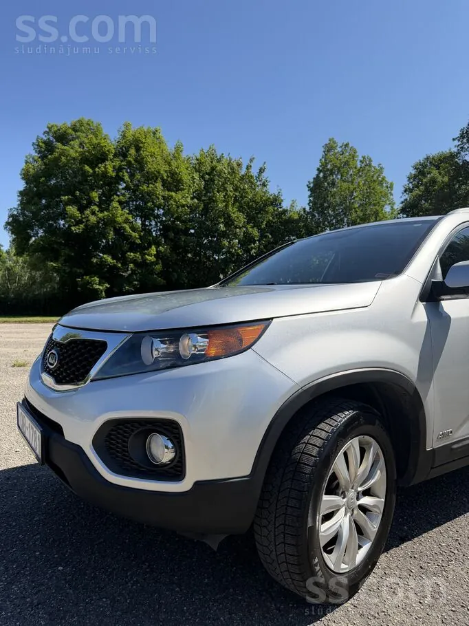 Kia Sorento 2010 photo 4