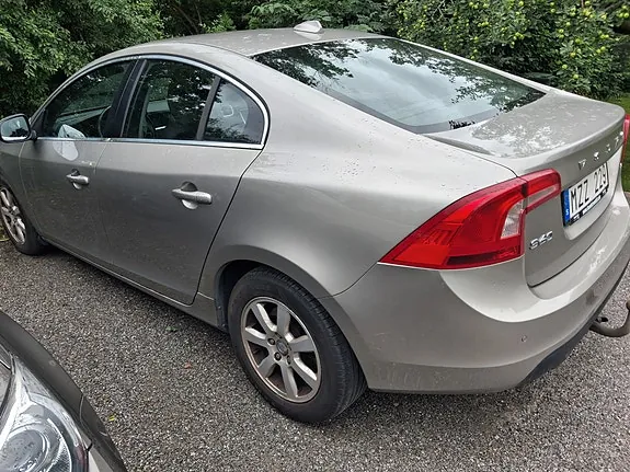 Volvo S60 2013 photo 2