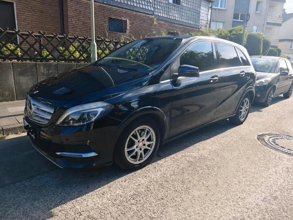 Mercedes-Benz B200 Ngt