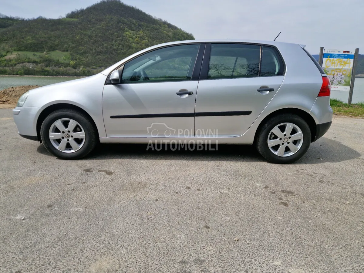 Volkswagen Golf 2006 photo 2