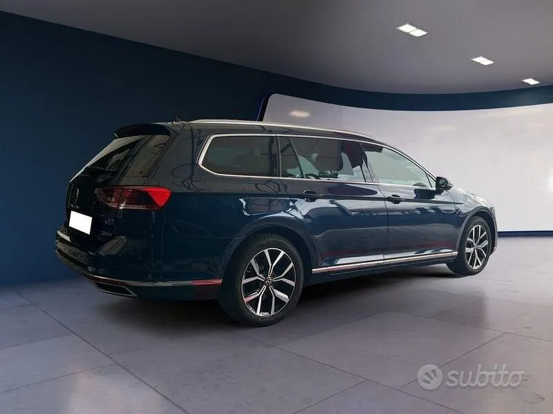 Volkswagen Passat Variant 2023 photo 4