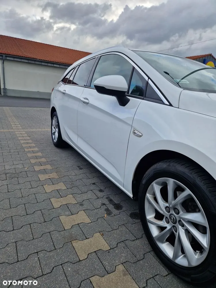 Opel Astra 2016 photo 2