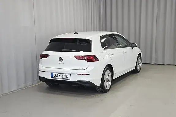 Volkswagen Golf I 2024 photo 3