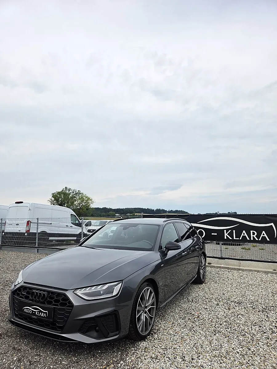 Audi A4 2022 photo 2
