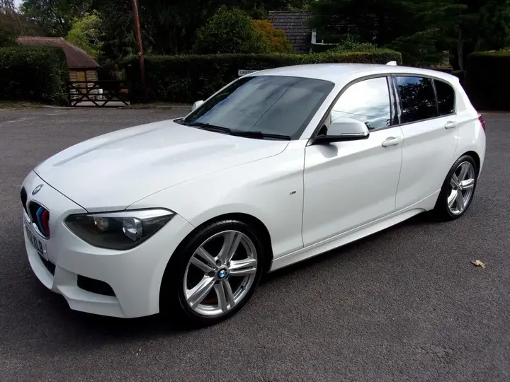 BMW 1 Series 2012 photo 2