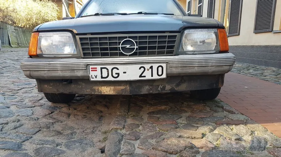 Opel Ascona