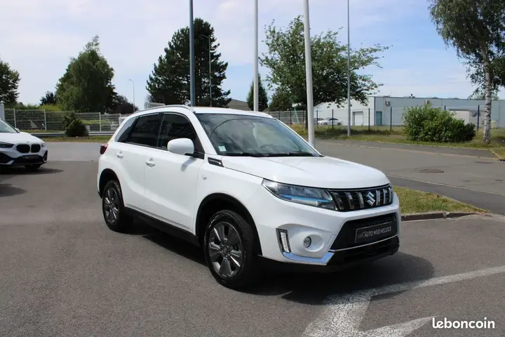 Suzuki Vitara 2023 photo 2