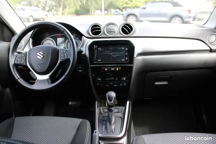 Suzuki Vitara 2023 photo 4
