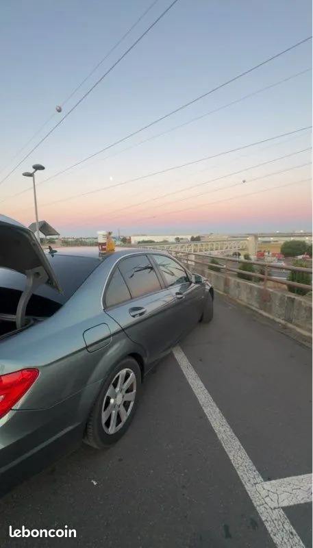 Mercedes-Benz C-Class 2011 photo 3
