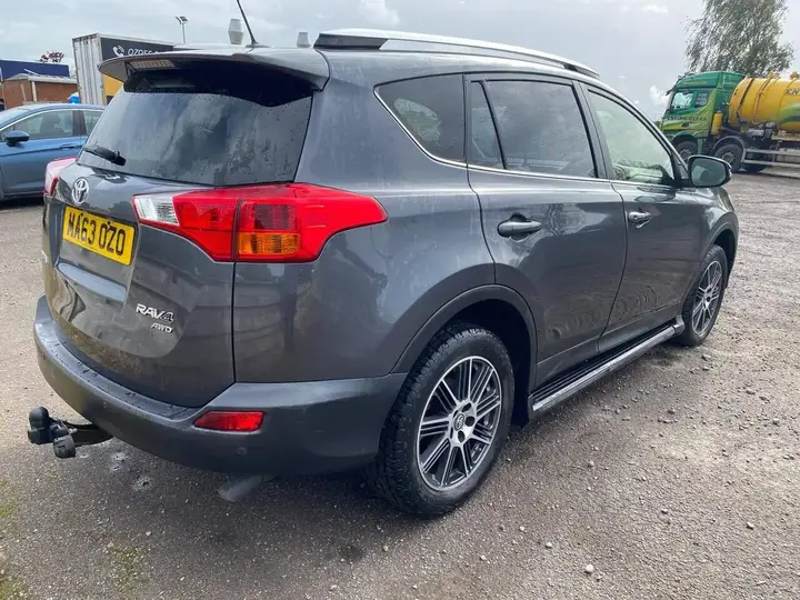Toyota Rav4 2013 photo 3