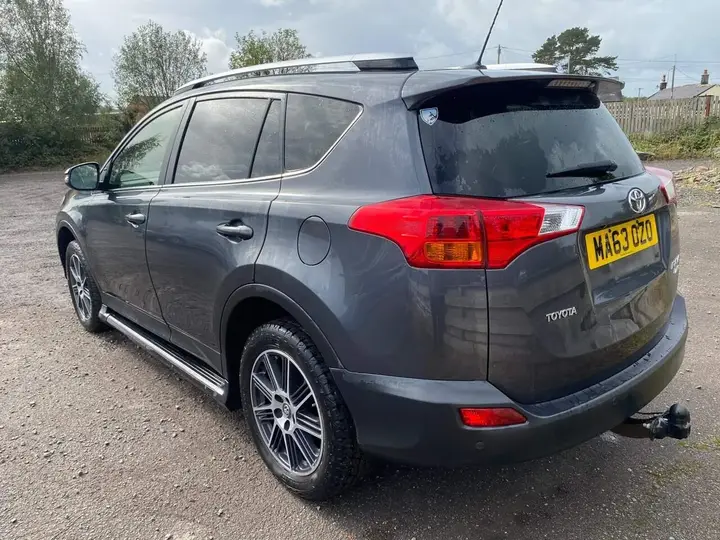 Toyota Rav4 2013 photo 2