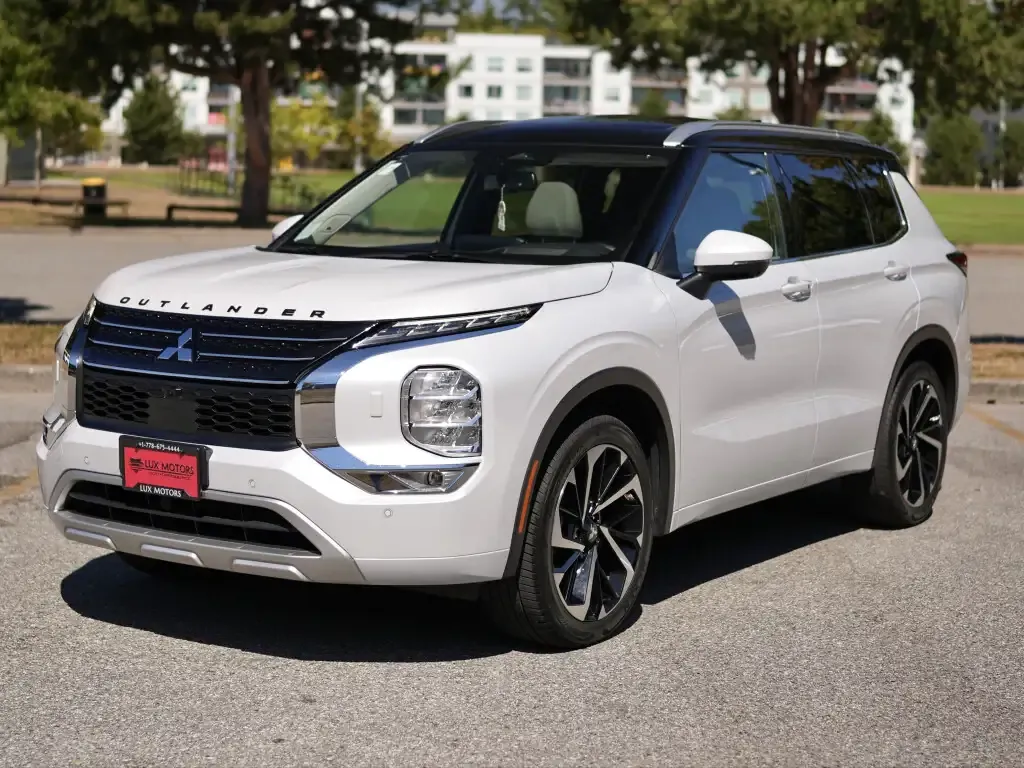 Mitsubishi Outlander 2024 photo 3