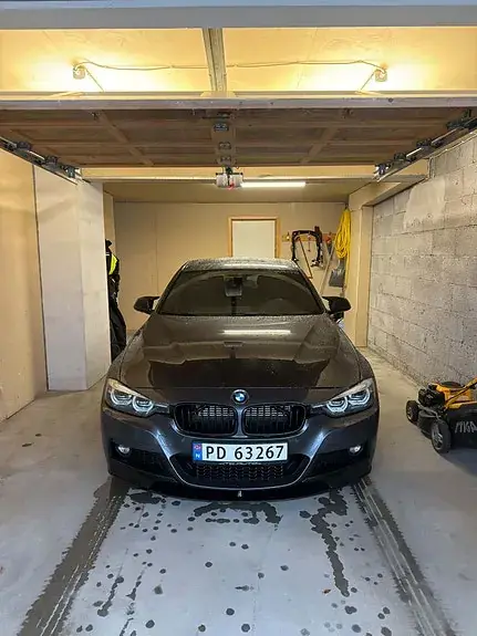 BMW 330E 2018 photo 2