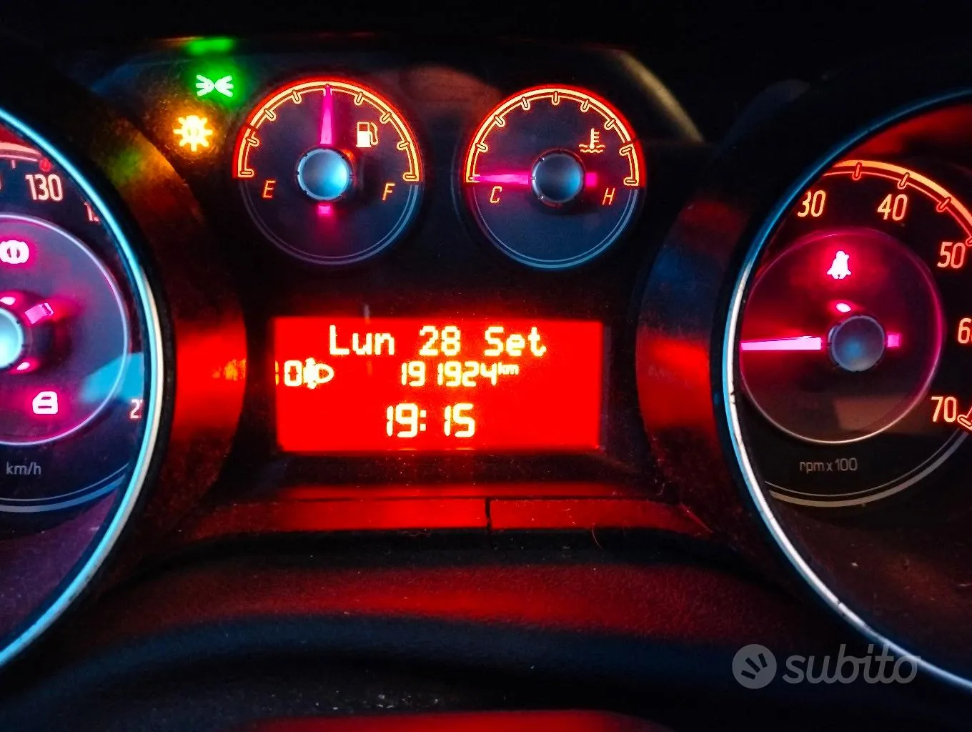 Fiat Punto 2011 photo 3