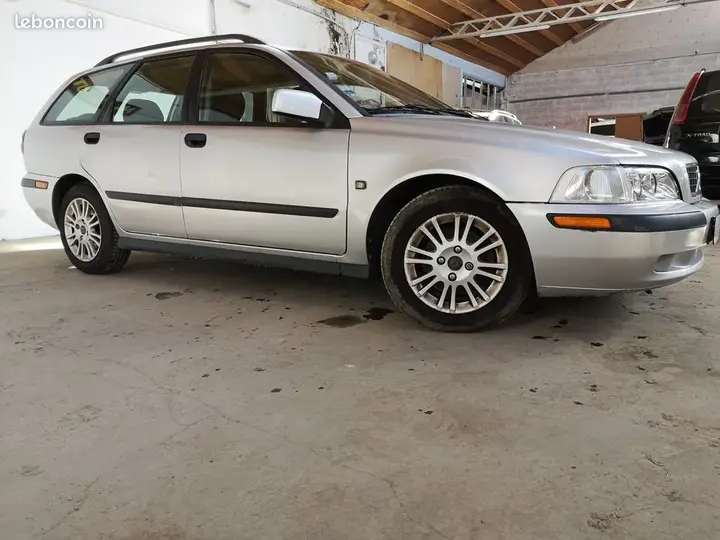 Volvo V40 2002 photo 5