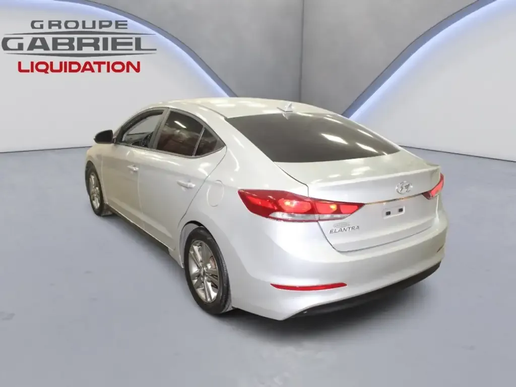 Hyundai Elantra 2017 photo 3