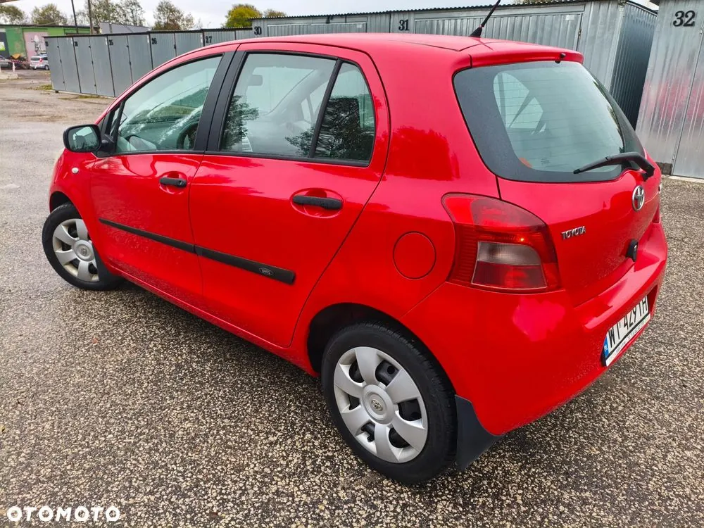 Toyota Yaris 2007 photo 2