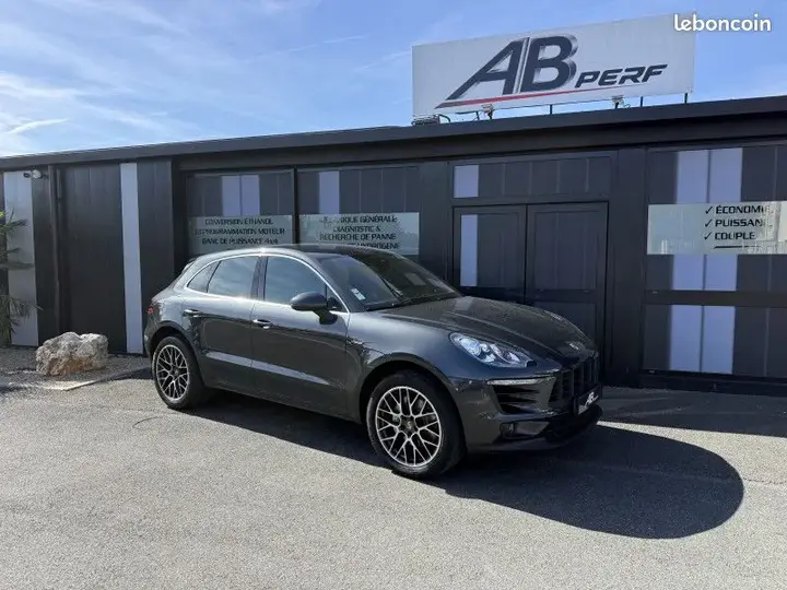 Porsche Macan