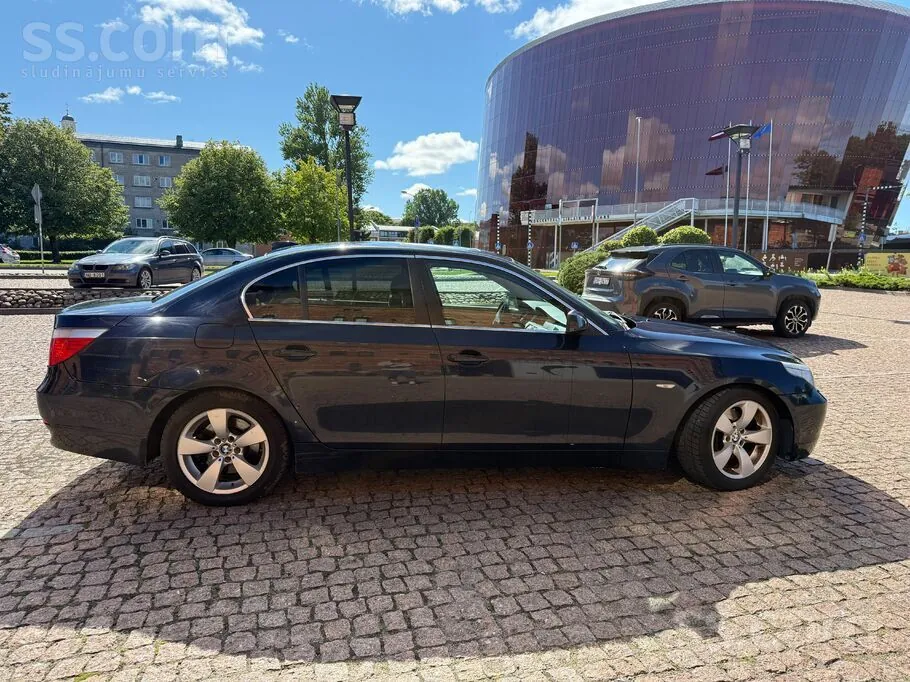 BMW 530 2006 photo 2