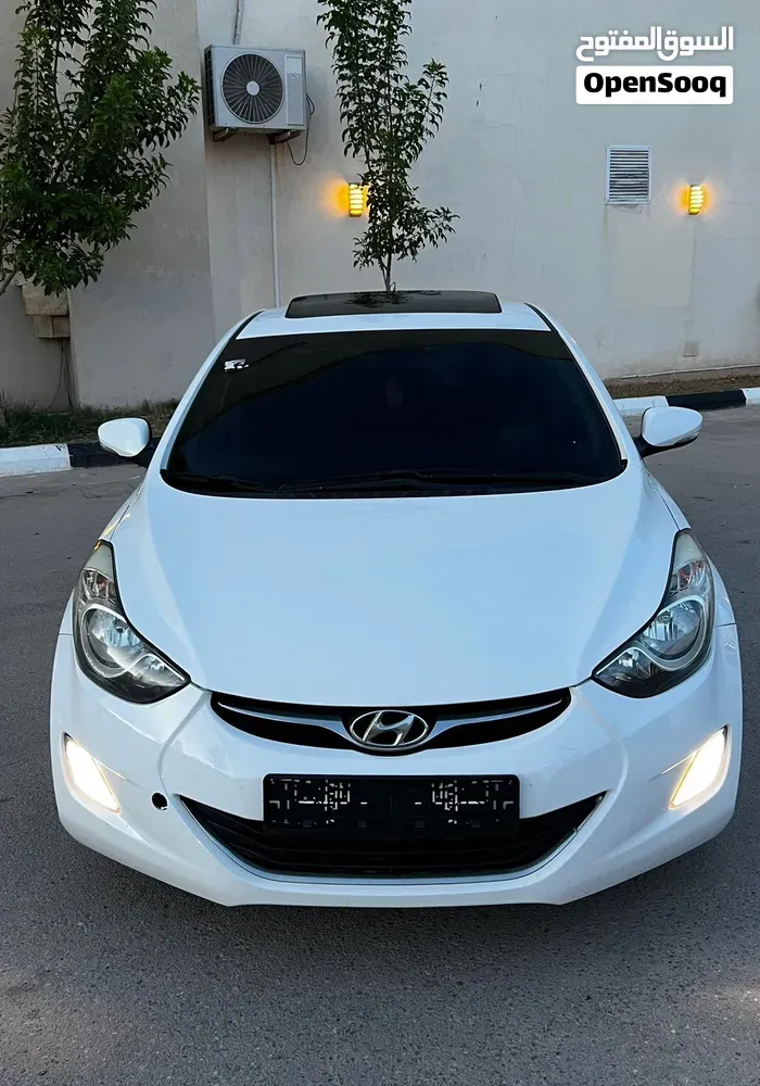 Hyundai Elantra 2012 photo 3