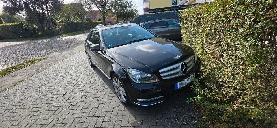 Mercedes-Benz C 180