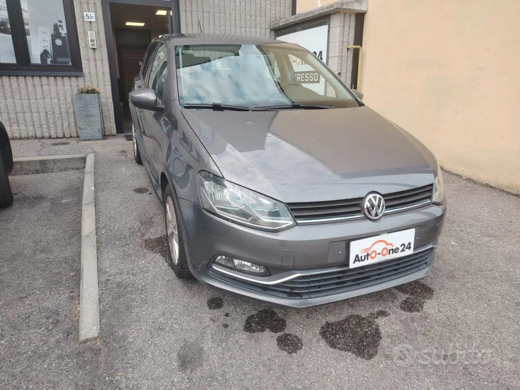 Volkswagen Polo 2015 photo 2