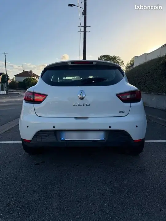 Renault Clio 2013 photo 3