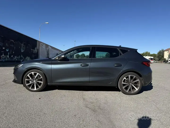 Seat Leon 2023 photo 4