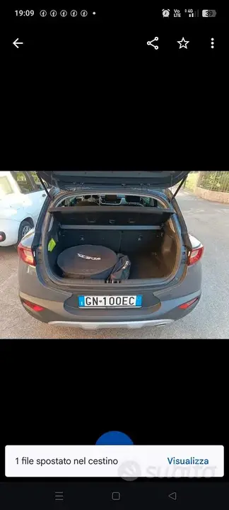 Kia Stonic 2023 photo 3