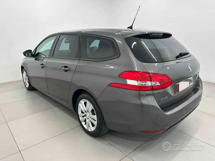 Peugeot 308 2020 photo 3