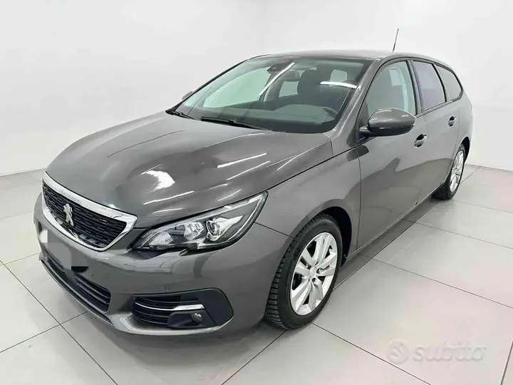 Peugeot 308 2020 photo 2