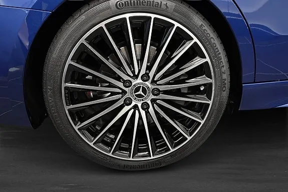 Mercedes-Benz C300 E 2026 photo 5