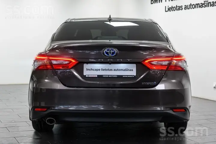 Toyota Camry 2022 photo 4