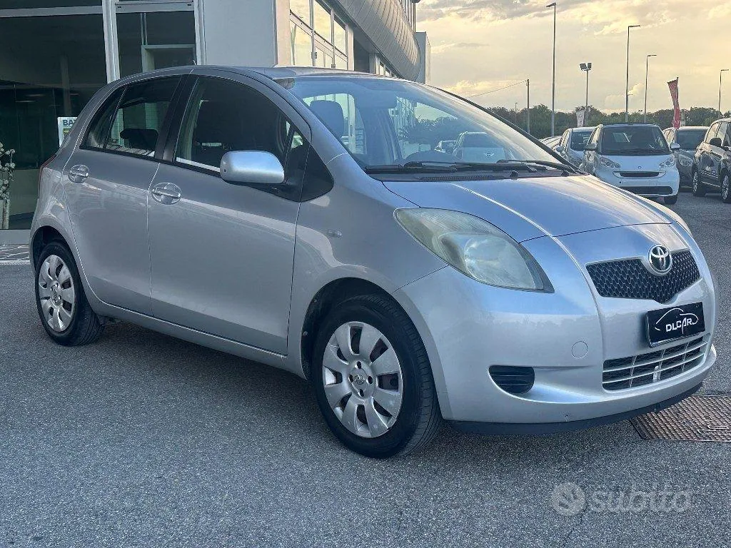Toyota Yaris 2008 photo 2