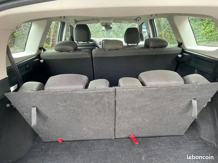 Renault Grand Scenic 2018 photo 3
