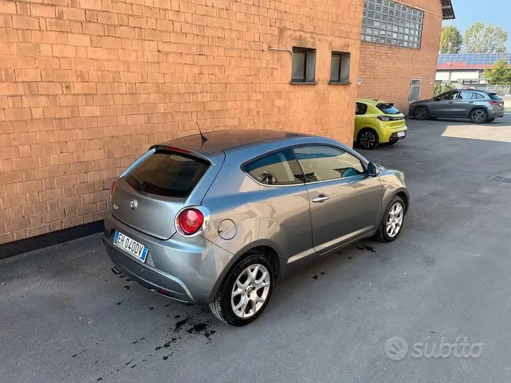 Alfa Romeo Mito 2011 photo 2