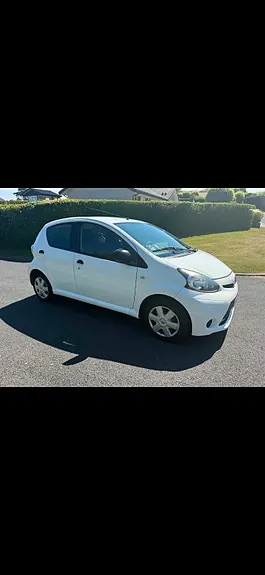 Toyota Aygo 2012 photo 2