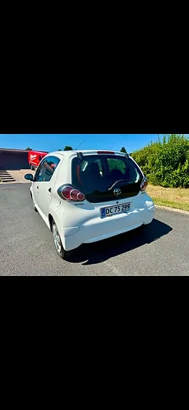 Toyota Aygo 2012 photo 3