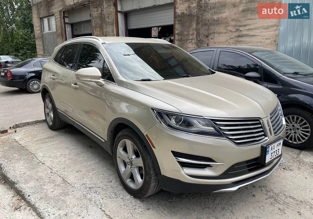 Lincoln Mkc 2017 photo 2