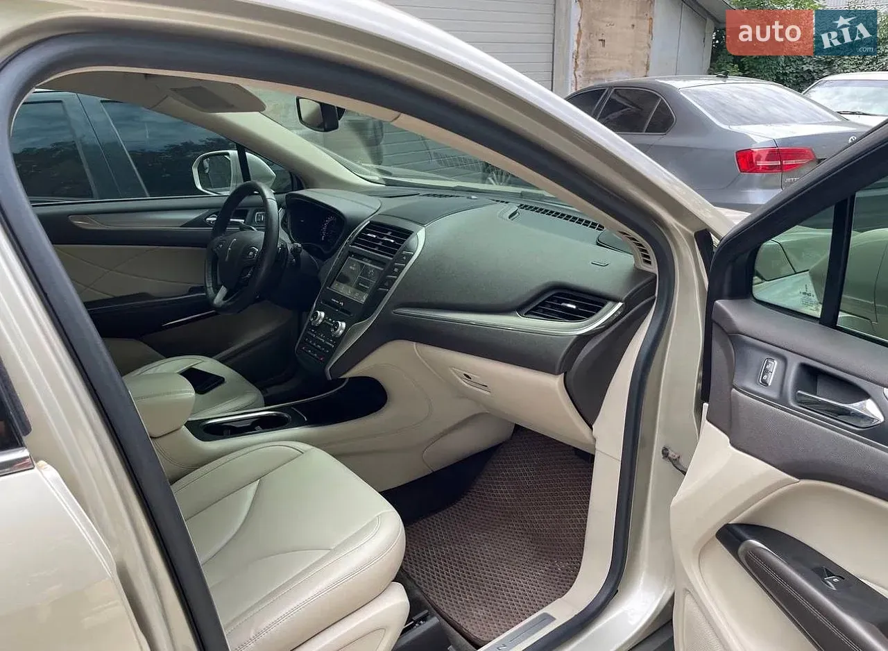 Lincoln Mkc 2017 photo 4