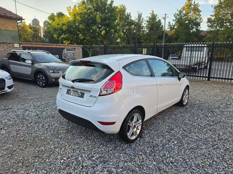 Ford Fiesta 2015 photo 4