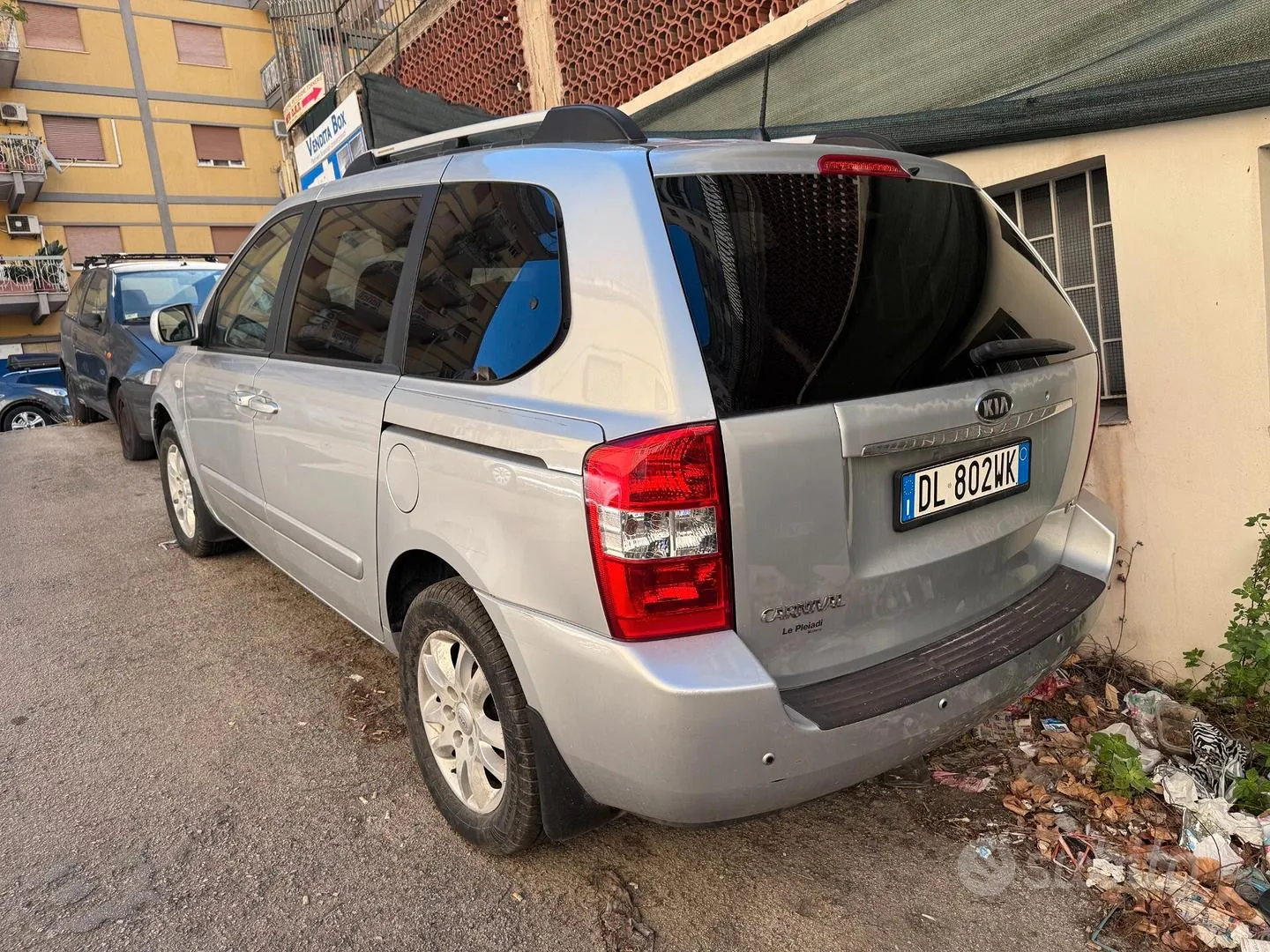 Kia Carnival 2008 photo 2