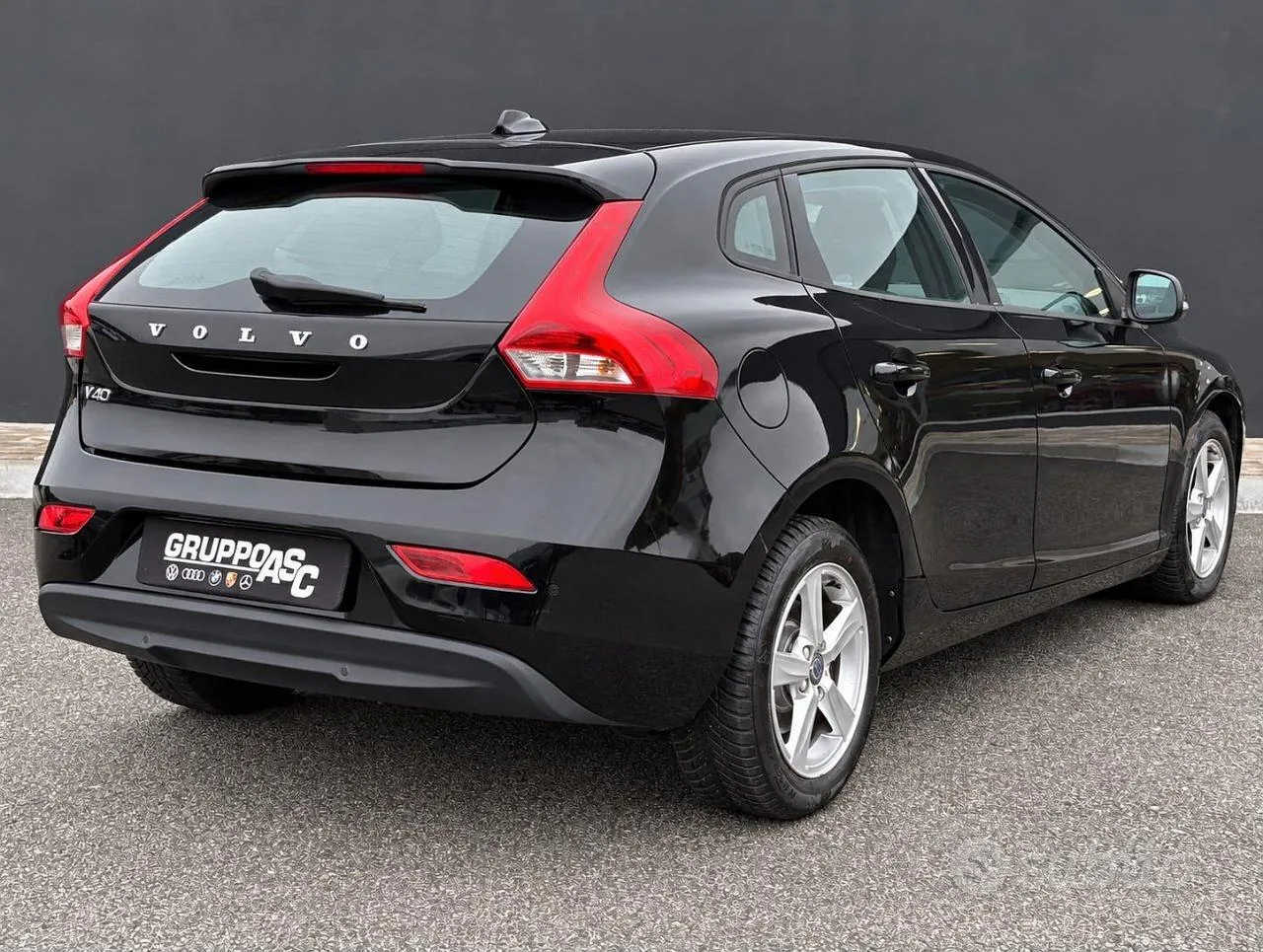 Volvo V40 2016 photo 5