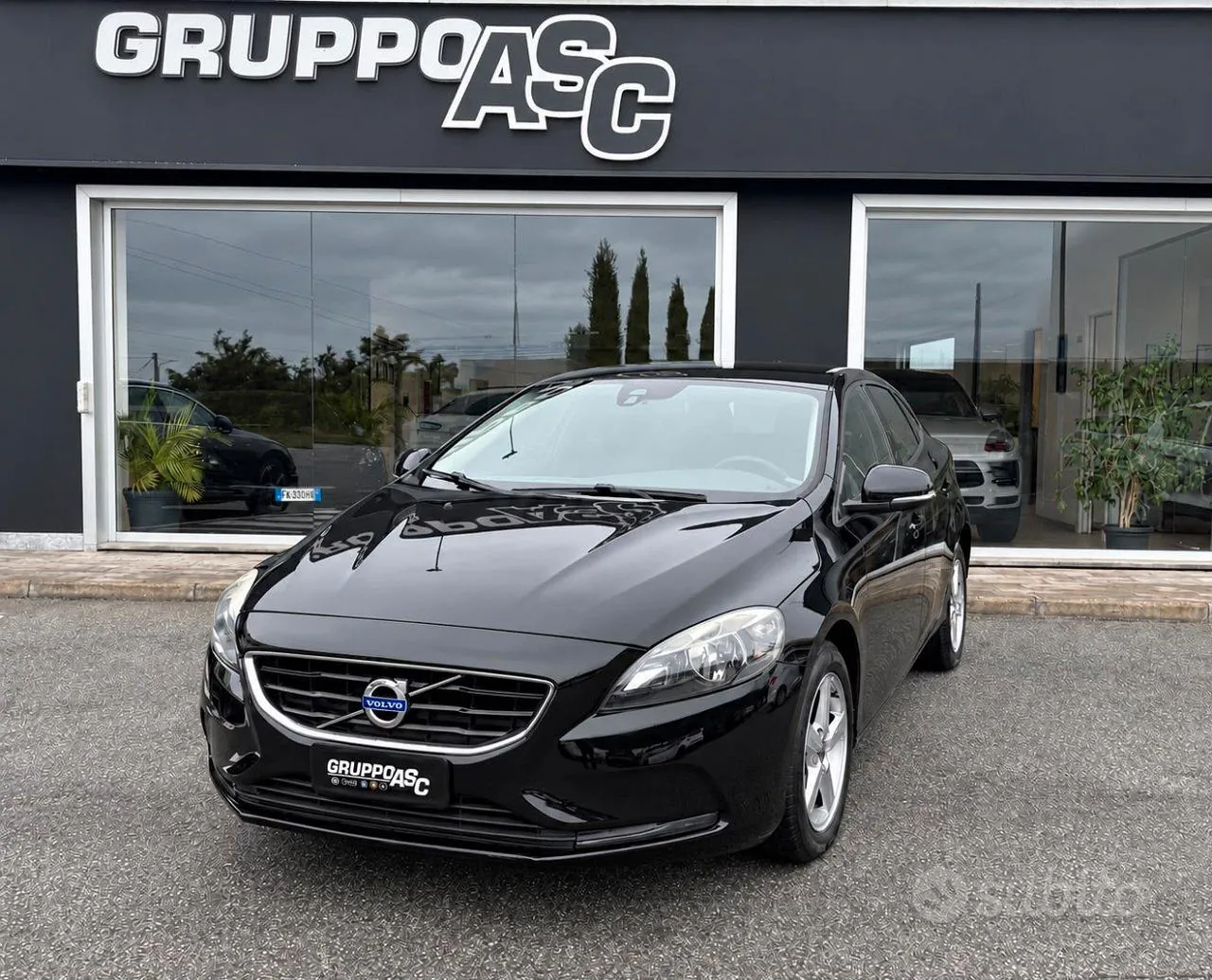 Volvo V40