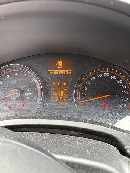 Toyota Avensis 2010 photo 2
