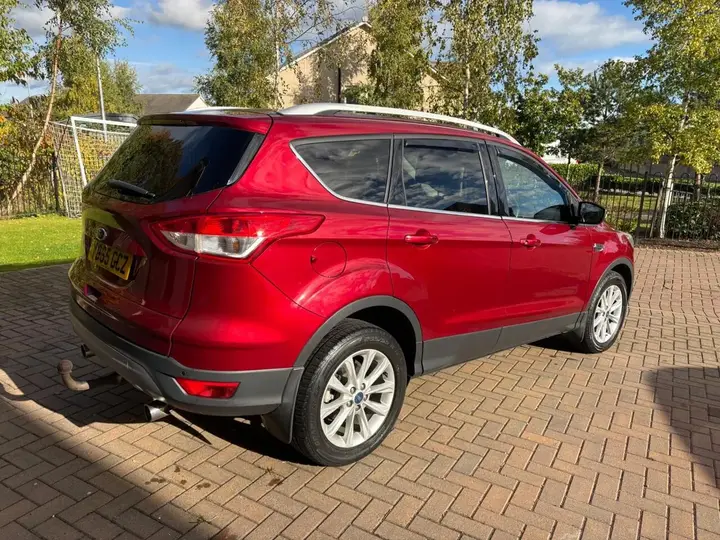 Ford Kuga 2015 photo 3